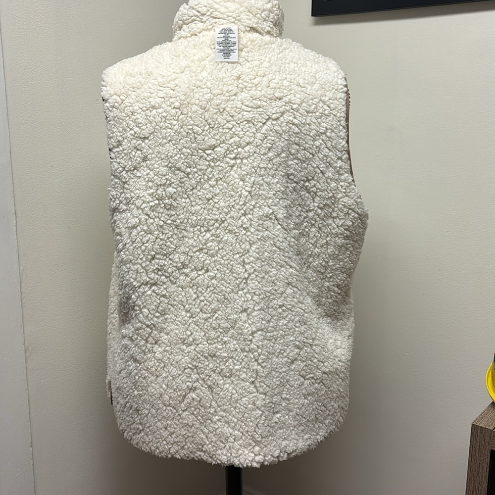 Women’s Ruby Rd. Vest - Picture 6 of 6